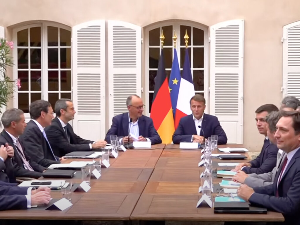 Friedrich Merz et Emmanuel Macron au 25 Conseil des Ministres